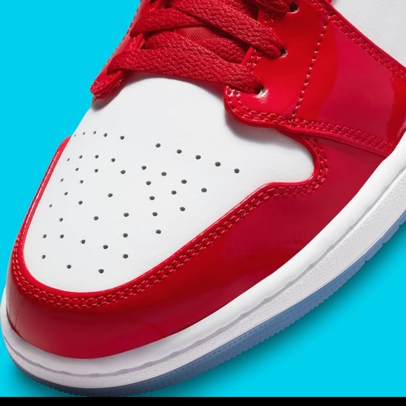 Air Jordan 1 Mid "Barcelona Sweater" - Picture 8 of 14